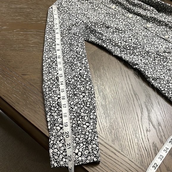 J. Crew Calico navy & white small floral print button down shirt Size XS - Picture 17 of 17